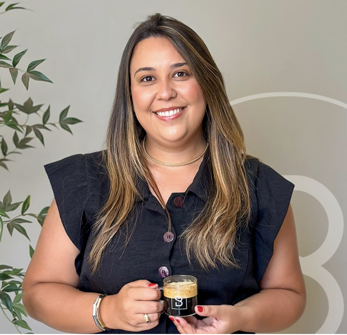 Dra. Camille Oliveira